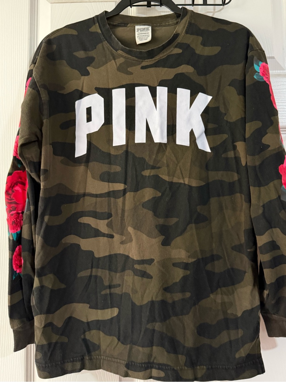 Victoria's Secret PINK Camo Shirt Roses XS-Med Long Sleeve Tee Green
